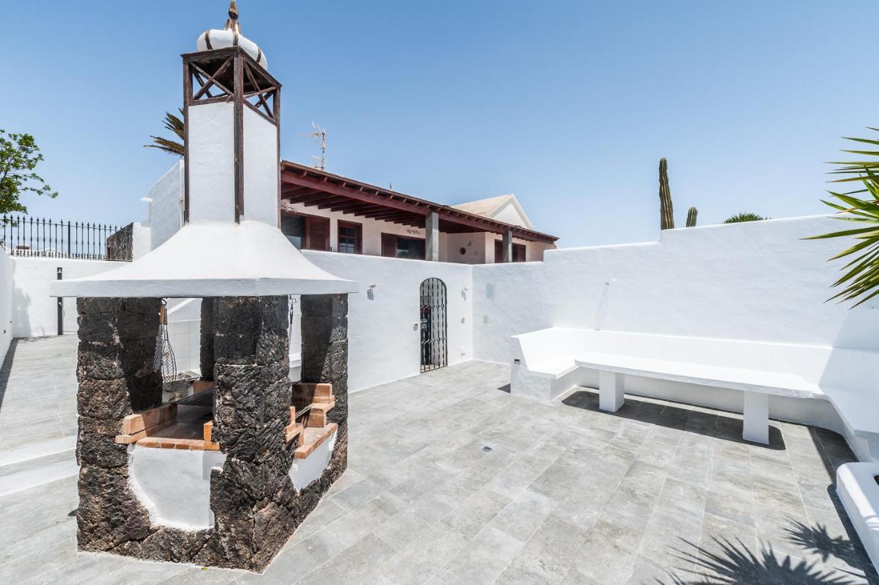 Magnifica Villa Al Lado Del Mar Arrecife  Exterior photo
